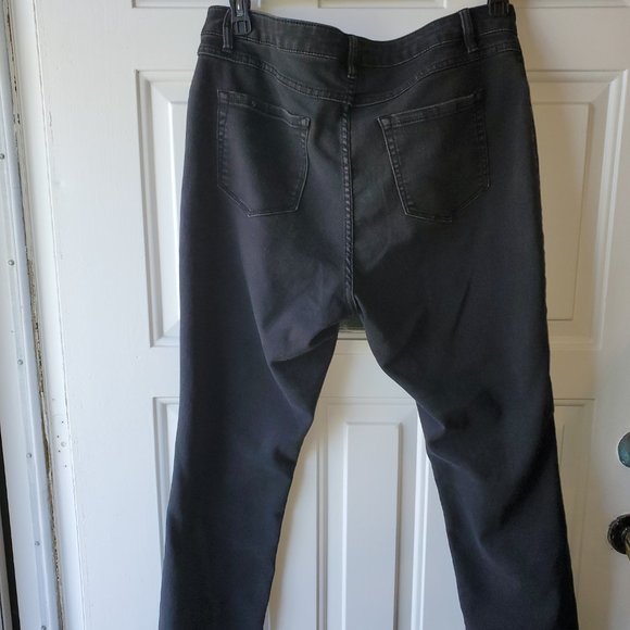 Women's Black Vintage Faded D. Jeans - Size 16 plus - Picture 10 of 11